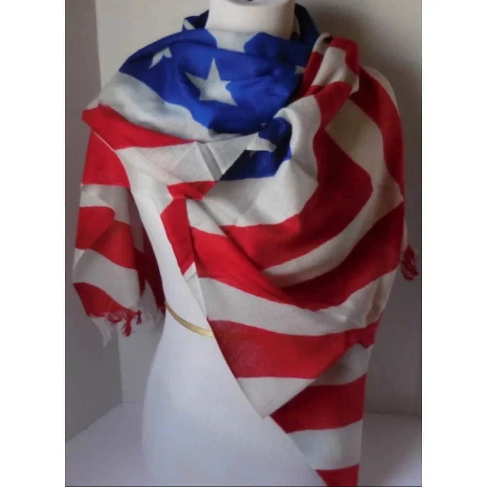Nike Scarf OSFM Red White‎ Blue USA Flag Lightweight Soft N1001932-987